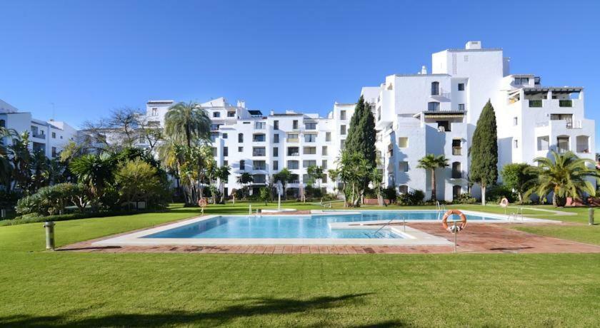 Apartament Jardines Del Puerto Marbella Zewnętrze zdjęcie