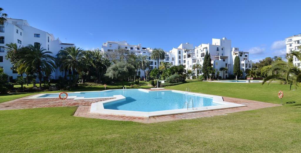 Apartament Jardines Del Puerto Marbella Zewnętrze zdjęcie